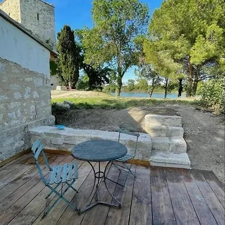 Jolie Maison Au Bord Du Petit Rhone - Le Mazet *
