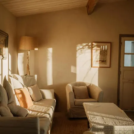 Jolie Maison Au Bord Du Petit Rhone - Le Mazet